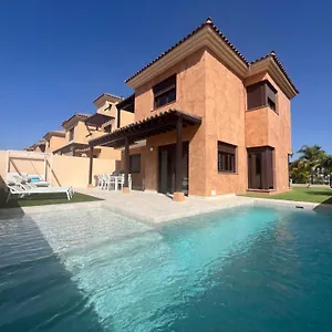 https://villa-saona.in-canary-islands.com